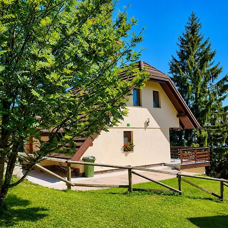 Apartma Smucka Pod Roglo * Zreče