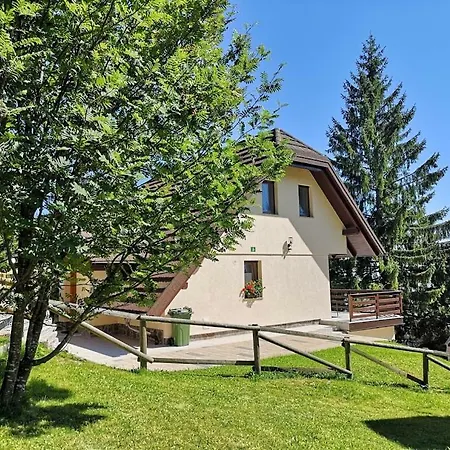 Apartman Apartma Smucka Pod Roglo *