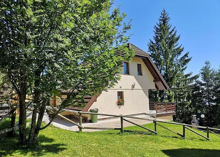 Apartment Apartma Smucka Pod Roglo *